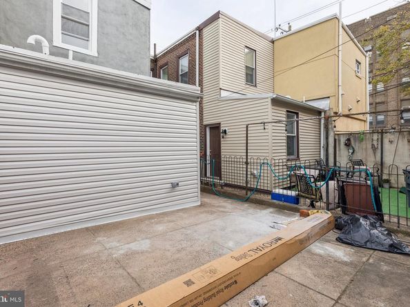 2662 E Huntingdon Street, Philadelphia PA 19125
