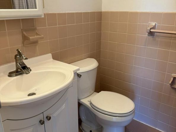 5340 Holmes Run Parkway 1215, Alexandria VA 22304