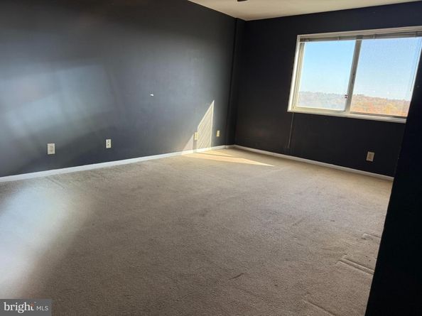 5340 Holmes Run Parkway 1215, Alexandria VA 22304