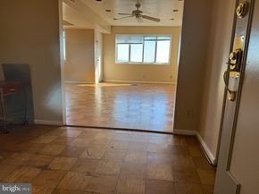 5340 Holmes Run Parkway 1215, Alexandria VA 22304