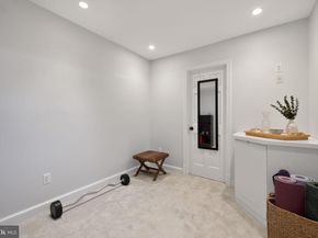 5934 16TH Street N, Arlington VA 22205