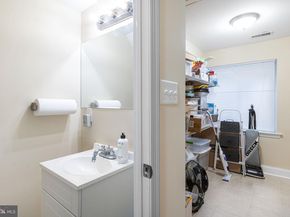 1112 S Alder Street, Philadelphia PA 19147