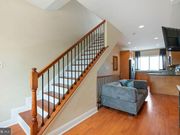 1112 S Alder Street, Philadelphia PA 19147