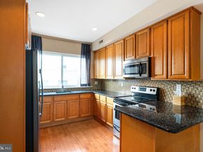 1112 S Alder Street, Philadelphia PA 19147