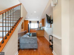1112 S Alder Street, Philadelphia PA 19147