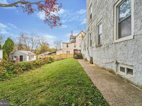 4 Creek Avenue, Darby PA 19023