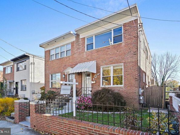32 Underwood Street NW, Washington DC 20012