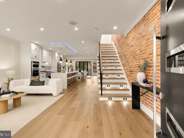 1406 Buchanan Street NW, Washington DC 20011