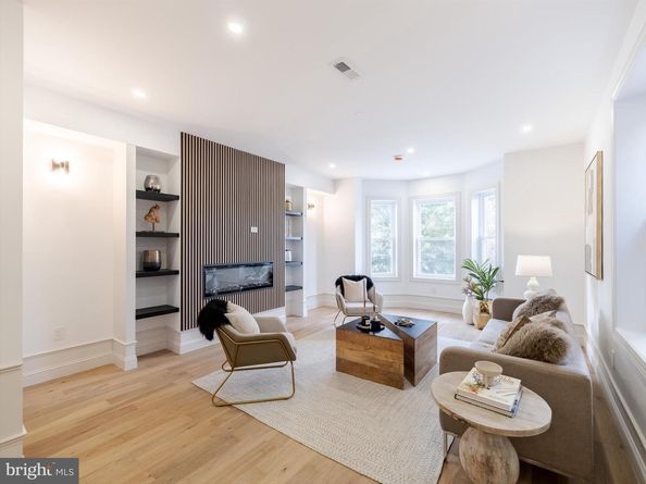 413 S 51st Street, Philadelphia PA 19143