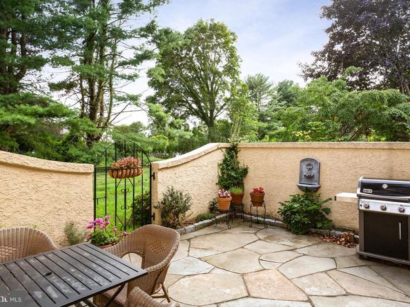 62 Parkridge Drive, Bryn Mawr PA 19010