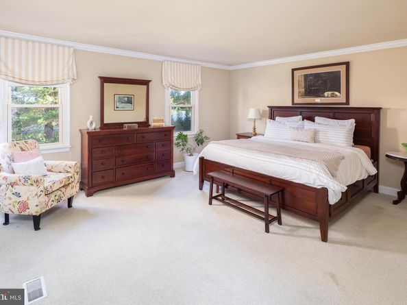 62 Parkridge Drive, Bryn Mawr PA 19010