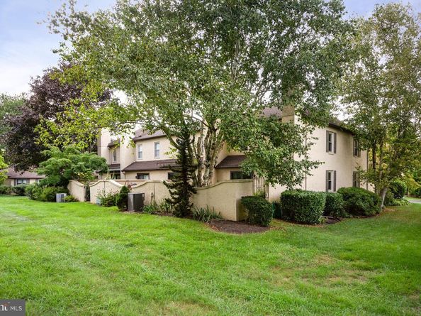 62 Parkridge Drive, Bryn Mawr PA 19010