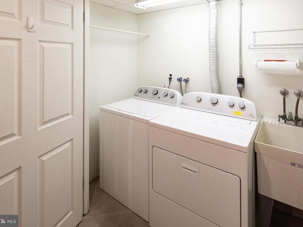 62 Parkridge Drive, Bryn Mawr PA 19010