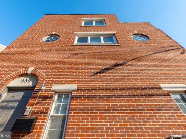 939 New Market Street, Philadelphia PA 19123