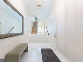 939 New Market Street, Philadelphia PA 19123