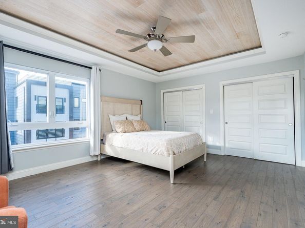 939 New Market Street, Philadelphia PA 19123