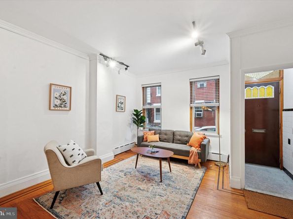 938 Daly Street, Philadelphia PA 19148