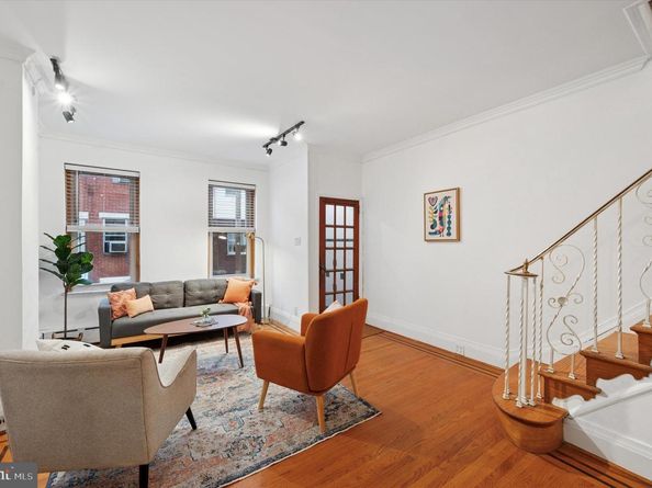 938 Daly Street, Philadelphia PA 19148