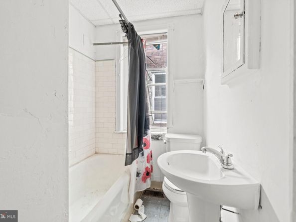 5402-5404 W Girard Avenue, Philadelphia PA 19131