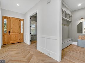 1615 N Wakefield Street, Arlington VA 22207