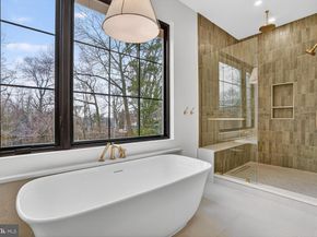 1615 N Wakefield Street, Arlington VA 22207