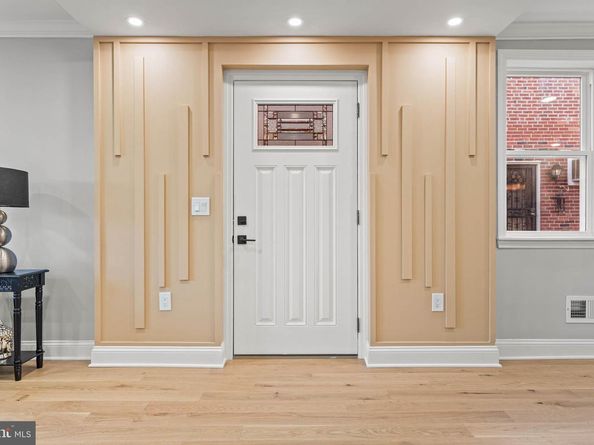 1210 E Cardeza Street, Philadelphia PA 19119