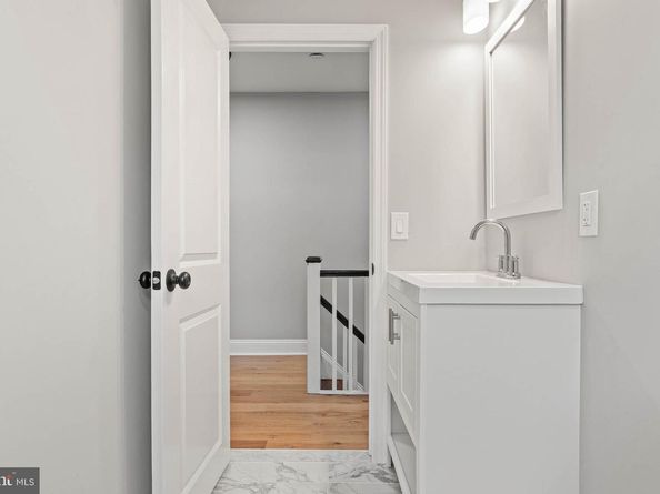 1210 E Cardeza Street, Philadelphia PA 19119