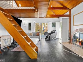 108 Glen Valley Road, Yardley PA 19067