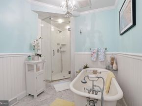7825 Calvert Street, Philadelphia PA 19152