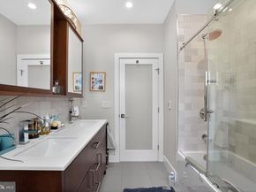 432 Gaskill Street, Philadelphia PA 19147