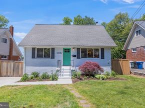 208 N Furman Street, Alexandria VA 22304