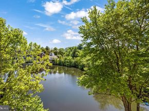 7595 Chrisland Cove, Falls Church VA 22042