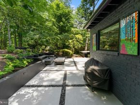 6340 Waterway Drive, Falls Church VA 22044