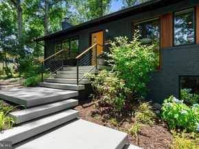 6340 Waterway Drive, Falls Church VA 22044