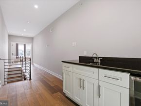 218 Fountain Street, Philadelphia PA 19128