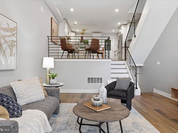 218 Fountain Street, Philadelphia PA 19128