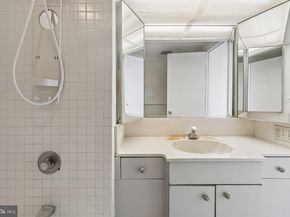 1326 Spruce Street 2506, Philadelphia PA 19107