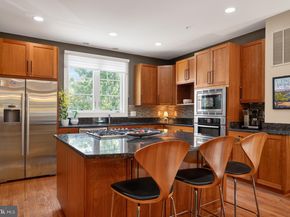 729 N Fayette Street, Alexandria VA 22314