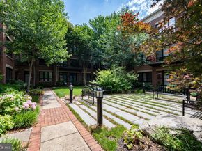 729 N Fayette Street, Alexandria VA 22314