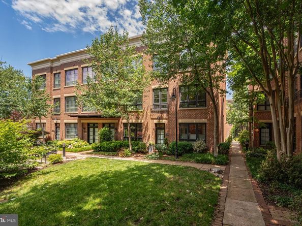 729 N Fayette Street, Alexandria VA 22314