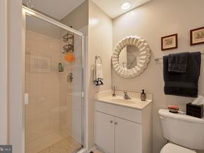 729 N Fayette Street, Alexandria VA 22314