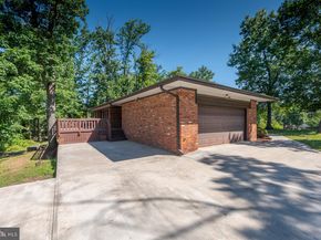 7041 Cindy Lane, Annandale VA 22003