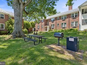 715 S Washington Street A32, Alexandria VA 22314