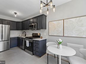 715 S Washington Street A32, Alexandria VA 22314