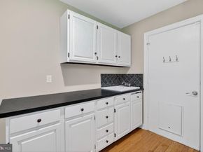 2497 Freetown Drive, Reston VA 20191