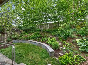5112 26TH Road N, Arlington VA 22207