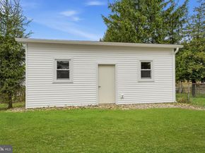 281 S Clearview Avenue, Langhorne PA 19047
