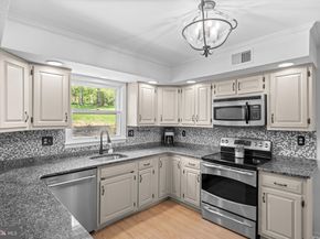 1064 Beaumont Road, Berwyn PA 19312