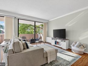 4141 N Henderson Road 302, Arlington VA 22203