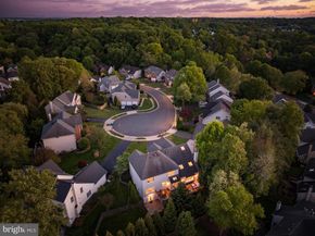 12537 Ridgegate Drive, Herndon VA 20170